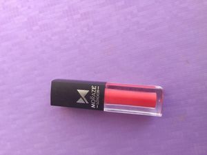 Long Lasting Non Transfer Lipstick...