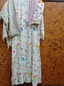 Floral Print Salwar Kameez Set