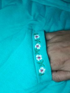 Women blue sweatshirt