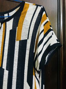 Striped Women&#39;s Top