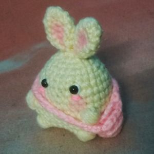 Crocheted Bunny, Puffkin (Dawnwhite Yellow)