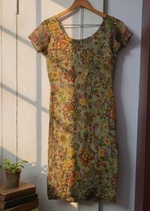 Beautiful Floral Kurta Margin Inside Inner Attach