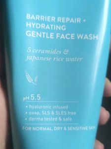 Dot &amp; Key Face Wash