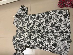 Set of 2 Printed Kurtis