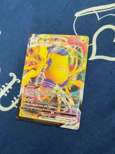 Regieleki VMAX Pokemon Card