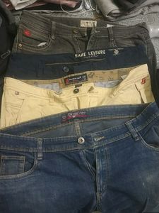 2 Jeans & 2 Chinos
