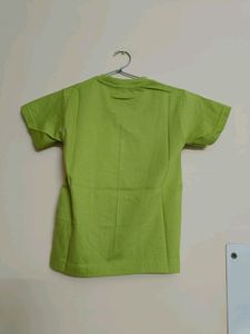 Kids Summer Tshirts Green Color Suitable For 4-5 Year Old Kids