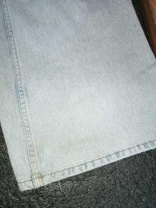 Wide Leg Light Wash Jeans
