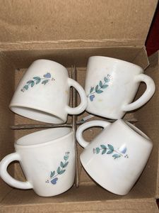 Floral Coffee Mugs (Set of 4)