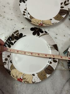 Set of 6 serving plates
