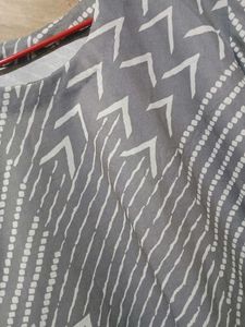 Grey Patterned Top