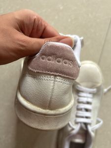 Adidas Sneakers