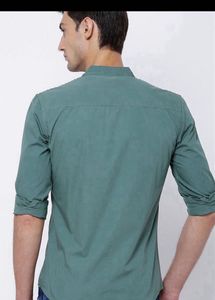 HIGHLANDER Men Green Slim FitCasualShirt