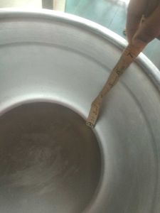 Aluminium cooking pot