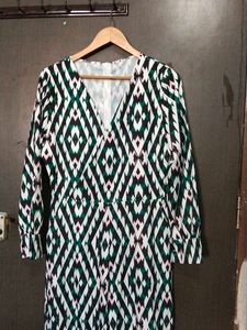 Patterned V-Neck Dress