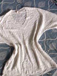 White V-Neck Knit Top