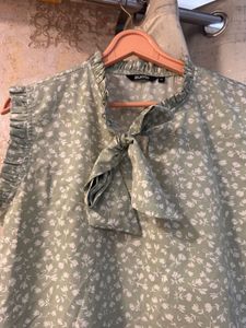 Floral Print Tie Neck Top, Bust-36/38