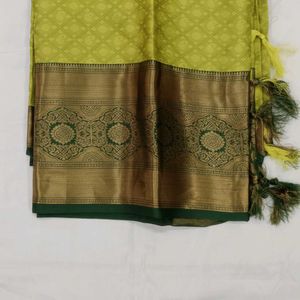 Elegant Green Saree with Blouse