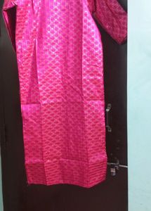 Beautiful Chanderi Rani Colour Kurti