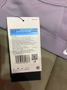 NIKEWomen Sports Lightly Padded Bra (Purple)