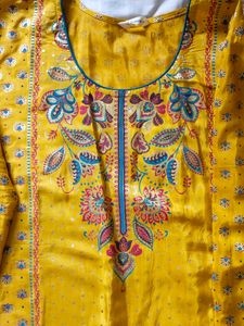 Kurta N Pant Set