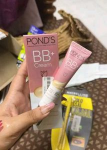 Pond&#39;s BB Cream &amp; WishCare Lip Balm