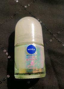 Mini 2 Basket &amp; Nivea Roll On