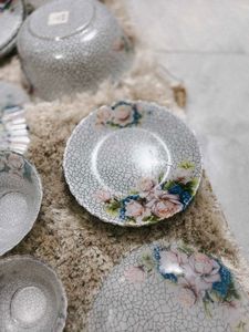 Vigneto Luxury Glass Dinner Set