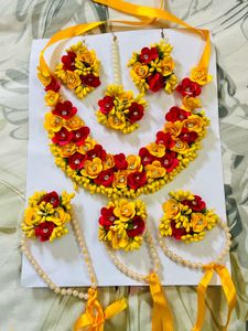 Floral Jewelry Set (Haldi)