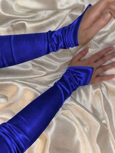 vintage rare Elegant Blue beaded top with gloves