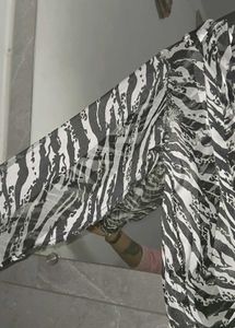 Chic Zebra Print Tie-Front Top