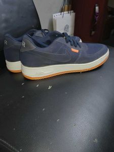 Nike Air Supreme Unisex Sneakers