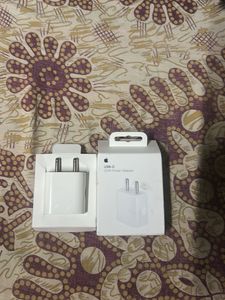 Apple 20W USB-C Power Adapter