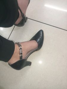 Black Chic Heels