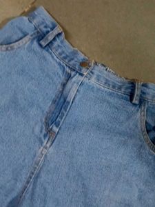 Baggy Jeans Trending