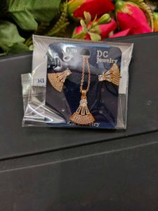 Gold-Tone Necklace & Earring Set