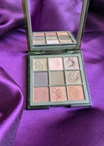 100% Orignal Huda Eyeshadow Palette (Khaki Haze)