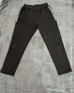 Queen Print Black Joggers..