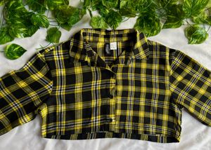 H&amp;M Women’s Yellow and Black Plaid Crop Shirt