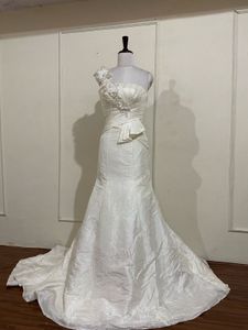 Elegant Wedding Gown