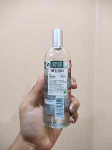 The Body Shop Strawberry mist
