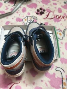 Kids Stylish High-Top Sneakers for 5-7 years