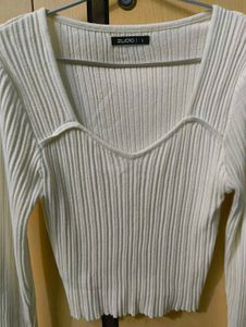 Zudio Ribbed Deep Neck Top