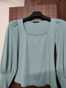 Chic Green Long Sleeve Top