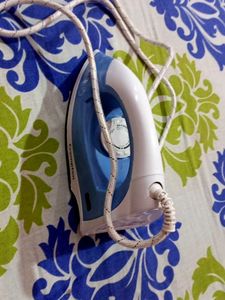 Crompton Brio Dry Iron - New in Box!