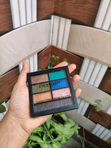 L&#39;YON Shimmer eyeshadow Palette 🎨❤️