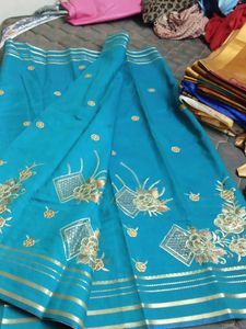 Saree Without Blouse