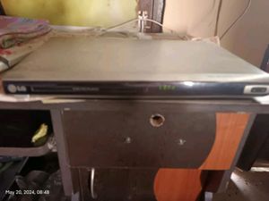 DVD Player With One Speaker Nd Bill