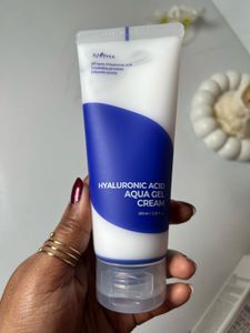 Isntree Hyaluronic Acid Aqua Gel Cream