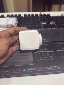 Spigen 65w Gan charger